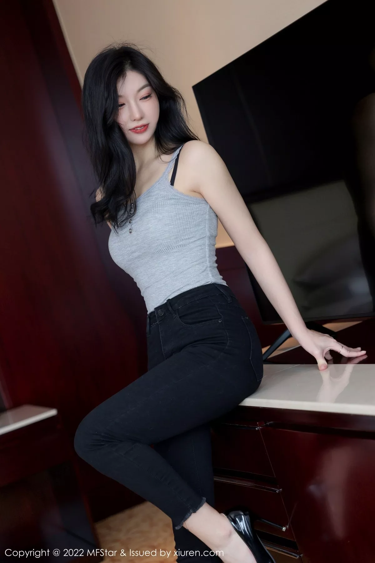 [MFStar模范学院]第557期人间荒糖写真 [70P]-cos