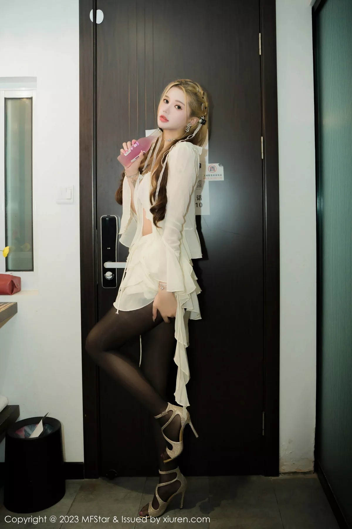 [MFStar模范学院]第631期杨可可写真 [83P]-cos