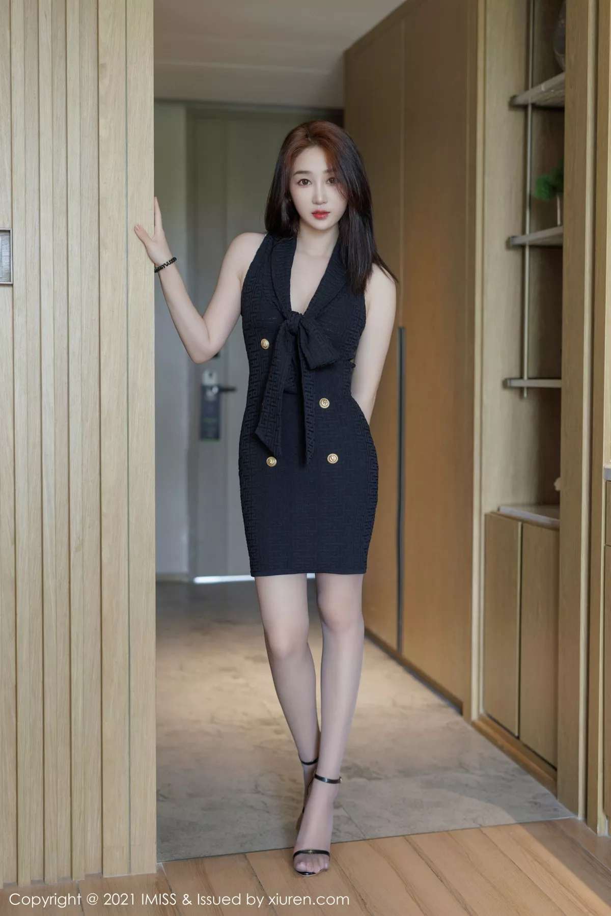 [Imiss爱蜜社]第751期九月生写真 [50P]-cos