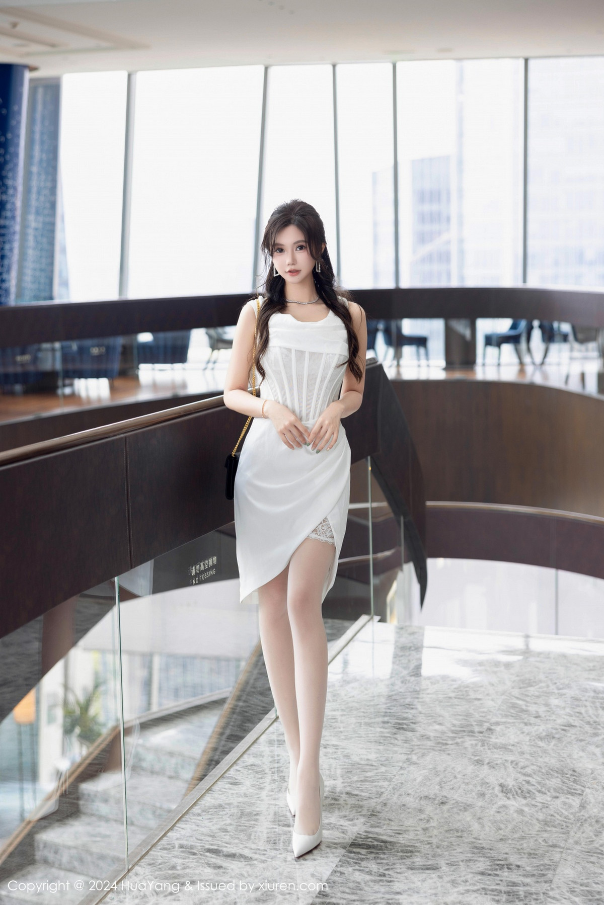 [HuaYang花漾]第612期绮里嘉写真 [86P]-cos